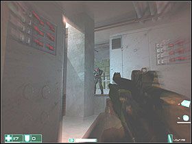 Zabierz broń przeciwnikom - dwa Karabiny szturmowe G2A2 i Strzelbę bojową VK-12 - Awantura na lotnisku (3) | Interwał 04-A | FEAR - F.E.A.R.: First Encounter Assault Recon - poradnik do gry