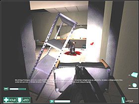 Ani na stanowiskach, ani w dwóch pokojach naprzeciwko wejścia nie ma nic ciekawego - Obserwatorzy (2) | Interwał 04-B | FEAR - F.E.A.R.: First Encounter Assault Recon - poradnik do gry