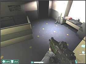 Odwiedź sąsiedni pokój, jest tam telefon - odsłuchaj wiadomości a potem przeszukaj większą salę - Bishop (1) | Interwał 05-A | FEAR - F.E.A.R.: First Encounter Assault Recon - poradnik do gry