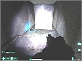 Nie wracaj, tylko wejdź po drabinie na górę - Ślepa strona (4) | Interwał 05-B | FEAR - F.E.A.R.: First Encounter Assault Recon - poradnik do gry