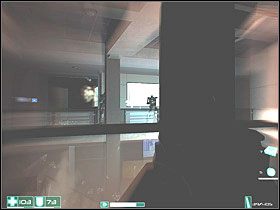 Po lewej będzie większa sala ze schodami i czterema przeciwnikami (wszyscy uzbrojeni w Karabiny maszynowe G2A2 ) - Alice Wade (2) | Interwał 07-A | FEAR - F.E.A.R.: First Encounter Assault Recon - poradnik do gry