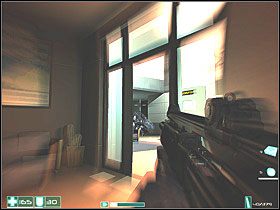 Włącz spowolnienie i spójrz na balustradę - Alice Wade (4) | Interwał 07-A | FEAR - F.E.A.R.: First Encounter Assault Recon - poradnik do gry