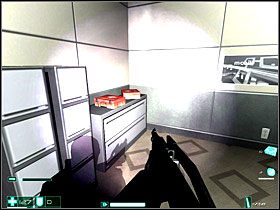 Kolejny przystanek i kolejni przeciwnicy - tym razem troje żołnierzy uzbrojonych w Pistolety maszynowe RPL - Alice Wade (6) | Interwał 07-A | FEAR - F.E.A.R.: First Encounter Assault Recon - poradnik do gry