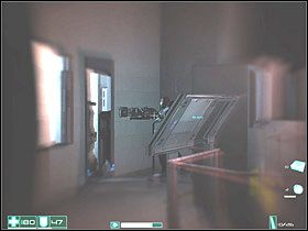 W pokoju znajdziesz Apteczkę - Wejście (4) | Interwał 08-B | FEAR - F.E.A.R.: First Encounter Assault Recon - poradnik do gry