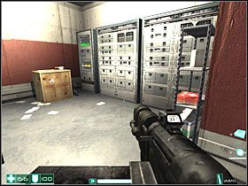 Idź w prawo do końca i przeskocz przez barierkę - Obejście (2) | Interwał 09-B | FEAR - F.E.A.R.: First Encounter Assault Recon - poradnik do gry