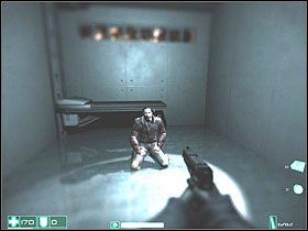 Wszelka broń zniknie, dostaniesz tylko pistolet - Krypta (1) | Interwał 10 | FEAR - F.E.A.R.: First Encounter Assault Recon - poradnik do gry