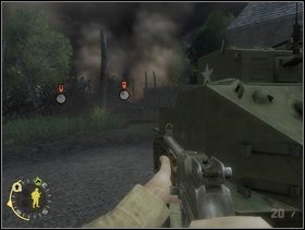 Wróć do swojej puszki. Przejdź przez lukę między murem a nasypem naprzeciw tanka, zaraz potem obróć się w lewo ... - [Solucja] Rozdział 5 Chateau Colombieres cz.2 - Brothers in Arms: Earned in Blood - poradnik do gry
