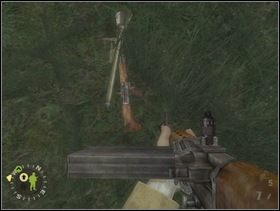 Przy trupach niektórych Niemców znajdziesz broń spadochroniarzy (karabin FG42) i Panzerfausty. Te drugie mogą się przydać w likwidowaniu stanowisk nieprzyjaciela ale przede wszystkim w dlaszej części etapu. - [Solucja] Rozdział 9 Baupte cz.1 - Brothers in Arms: Earned in Blood - poradnik do gry