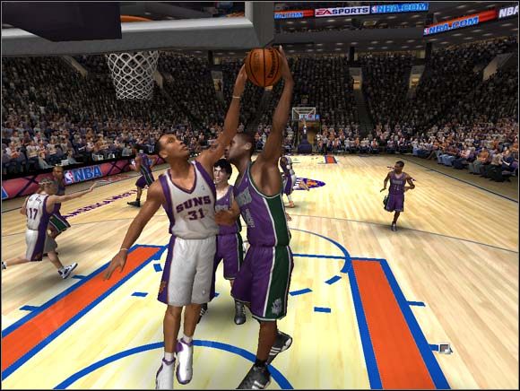 Nie ma nic bardziej podnoszącego morale drużyny, niż efektowna czapa. - Gra w obronie | Mecz NBA Live 06 - NBA Live 06 - poradnik do gry