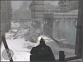 Po kilku chwilach na planszy pojawią się sojusznicze oddziały - Downtown Assault (2) | Fortress Stalingrad | Misja Call of Duty 2 - Call of Duty 2 - poradnik do gry