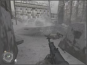 Biegnij przed siebie - Stalingrad City Hall (1) | Fortress Stalingrad | Misja Call of Duty 2 - Call of Duty 2 - poradnik do gry