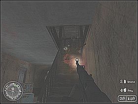 Przede wszystkim, zlikwiduj stojących przy okiennicach gostków (screen 1) - The Crossroads (1) | The Battle for Caen | Misja Call of Duty 2 - Call of Duty 2 - poradnik do gry