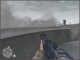 Jeśli chcesz możesz zająć się gostkami przesiadującymi w bunkrze (screen 1) - The Battle of Pointe du Hoc (1) | D-Day | Misja Call of Duty 2 - Call of Duty 2 - poradnik do gry