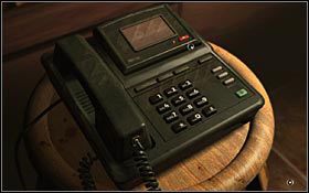 Na szafce z książkami dostrzegłem niewielką klepsydrę - POSIADŁOŚĆ PROFESORA (2) | FRANCJA | Nibiru Wysłannik Bogów - Nibiru: Wysłannik Bogów - poradnik do gry