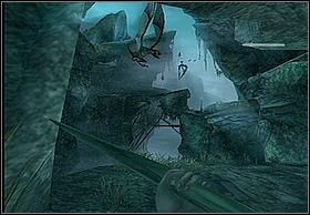 Na jego końcu znajduje się wylot, do miejsca z grupą latających nieprzyjaciół - [Solucja] On Kongs Tracks cz.2 | Peter Jacksons King Kong - Peter Jacksons King Kong - poradnik do gry