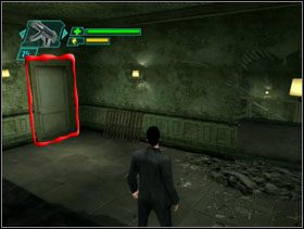 Wbiegamy po schodach do góry - ciągle walcząc z członkami oddziału SWAT - Deja Vu Its a trap - The Matrix: Path of Neo - poradnik do gry