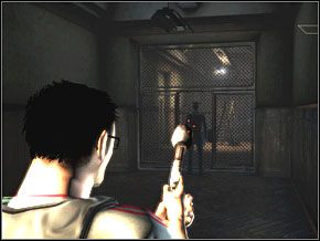 Cywila potraktuj szmatą z eterem, jak pokazuje to lewy obrazek powyżej - [05] Investigative Journalism cz.4 | Cold War Szpieg Zimnej Wojny - Cold War: Szpieg Zimnej Wojny - poradnik do gry