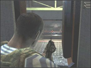 Przy jednym i drugim znajdziesz 10 pocisków do AK-47 i 3 pociski do pistoletu , a przy trzecim - małą apteczkę i 10 pocisków do AK-47 - [17] Exposed cz.2 | Cold War Szpieg Zimnej Wojny - Cold War: Szpieg Zimnej Wojny - poradnik do gry