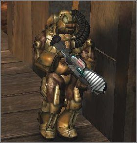 Zwykły kultysta z początku nie stanowi problemu - walczy wręcz, lub za pomocą karabinka szturmowego - Faza II - Wielkie przygotowania (2) | Walkthrough | UFO Decydujące Starcie - UFO: Decydujące Starcie - poradnik do gry