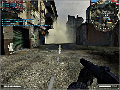 Zagazowany przeciwnik najczęściej próbuje ucieczki z pola walki - Tear Gas | Wyposażenie | Battlefield 2 Jednostki Specjalne - Battlefield 2: Jednostki Specjalne - poradnik do gry