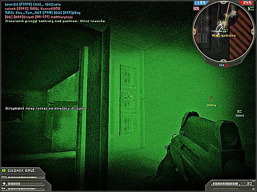 Winda przy południowej fladze na mapie Night Flight. - Obiekty interaktywne | Analiza map | Battlefield 2 Jednostki Specjalne - Battlefield 2: Jednostki Specjalne - poradnik do gry