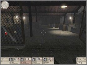 Przejdź przez furtkę, otwórz bramę na wprost i podłóż nadajnik w miejscu oznaczonym (Place the homing transmitter in a suitable location - Misja Deadfish (3) | Operacja Ammobox | Hidden and Dangerous 2 Drużyna Szabla - Hidden and Dangerous 2: Drużyna Szabla - poradnik do gry