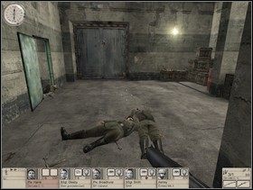 Jeśli Twój komandos nie ma dynamitu powinieneś udać się do tego pomieszczenia idąc teraz właśnie w prawo (przez bunkier) albo wybiec z powrotem na zewnątrz i pobiec do wejścia pod MG-42 - Misja 1 Double Action (5) | Operacja Houndsmith | Hidden and Dangerous 2 - Hidden and Dangerous 2: Drużyna Szabla - poradnik do gry