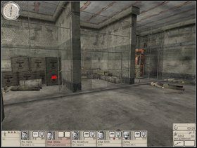 Otwórz następne wrota na wprost, piorunem obróć się w prawo i zastrzel szybko dwóch Niemiaszków z prawej i Szkopa majstrującego coś pod skrzyniami na wprost - Misja 1 Double Action (5) | Operacja Houndsmith | Hidden and Dangerous 2 - Hidden and Dangerous 2: Drużyna Szabla - poradnik do gry