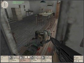 Na razie jednak niech idzie prosto i wyczyści dwa pomieszczenia - Misja 2 Razor Blade (3) | Operacja Houndsmith | Hidden and Dangerous 2 - Hidden and Dangerous 2: Drużyna Szabla - poradnik do gry