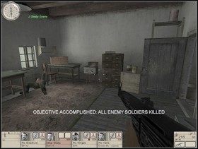 Najpierw jednak wejdź przez te drzwi na wprost i wykończ Fryca lub kilku w środku - jeden może siedzieć na łóżku na lewo, na prawo za kolejnymi drzwiami jest zaś małe pomieszczonko, w którym też może chować się jakiś Niemiaszek - Misja 2 Razor Blade (3) | Operacja Houndsmith | Hidden and Dangerous 2 - Hidden and Dangerous 2: Drużyna Szabla - poradnik do gry