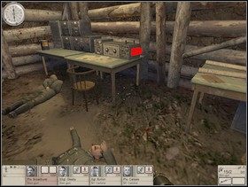 Załatw dwóch Szkopów w pomieszczeniu radiostacji, zabierz ze stołu po prawej brązową książeczkę kodową wypełniając pierwszy z dodatkowych celów misji (Aquire the code tables ) i wysadź w powietrze swoim dynamitem cały bunkier realizując drugi cel opcjonalny (Damage the radio station ) - Misja 3 Guardian Angels (2) | Operacja Houndsmith | Hidden and Dangerous 2 - Hidden and Dangerous 2: Drużyna Szabla - poradnik do gry