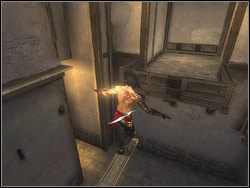 Pobiegnij prosto i za załomem budynku skręć w lewo - [18] The Dark Alley (mroczna aleja) | Prince of Persia Dwa Trony - Prince of Persia: Dwa Trony - poradnik do gry