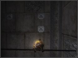 Wejdź na półkę skalną, podskocz i złap się półki powyżej - [36] The Labyrinth (labirynt) | Prince of Persia Dwa Trony - Prince of Persia: Dwa Trony - poradnik do gry