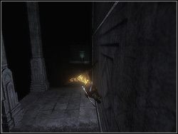 Zwróć się teraz w prawo, daj susa przez przepaść na niewielką półeczkę i z niej skocz dalej na wprost - [35] The Well of Ancestors (szyb przodków) | Prince of Persia Dwa Trony - Prince of Persia: Dwa Trony - poradnik do gry