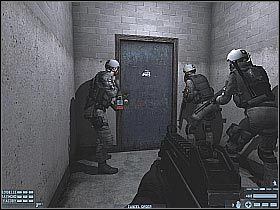 4 - Poradnik do gry - [Misja 01] [Segment 1/3] South Africa | Rainbow Six Lockdown - Tom Clancys Rainbow Six: Lockdown - poradnik do gry