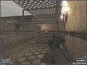 Twoi ludzie powinni zająć się częścią terrorystów zlokalizowanych na niższych piętrach - [Misja 02] [Segment 1/2] Algeria | Rainbow Six Lockdown - Tom Clancys Rainbow Six: Lockdown - poradnik do gry