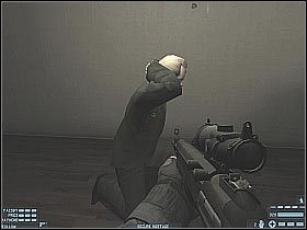 Zacznij kierować się w stronę przejścia ulokowanego pod uwolnionymi już zakładnikami (#1) - [Misja 06] [Segment 2/2] University | Rainbow Six Lockdown - Tom Clancys Rainbow Six: Lockdown - poradnik do gry