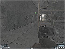 Możesz już wejść do środka - [Misja 07] [Segment 2/3] Catacombs | Rainbow Six Lockdown - Tom Clancys Rainbow Six: Lockdown - poradnik do gry