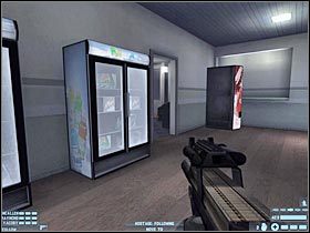 Skieruj się teraz do prawego korytarza - [Misja 11] [Segment 1/2] Channel Ferry | Rainbow Six Lockdown - Tom Clancys Rainbow Six: Lockdown - poradnik do gry