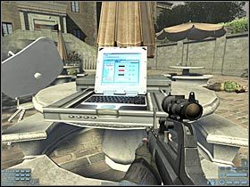 Zwróć się teraz w stronę przejścia zlokalizowanego POD schodami - [Misja 13] [Segment 1/2] NATO Summit | Rainbow Six Lockdown - Tom Clancys Rainbow Six: Lockdown - poradnik do gry