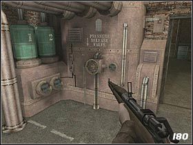 Przejdź do następnego pomieszczenia i zakręć zawór (#180) przy wielkiej maszynie - [Solucja] The Marsh Refinery cz.3 | Call of Cthulhu Mroczne Zakątki Świata - Call of Cthulhu: Mroczne Zakątki Świata - poradnik do gry