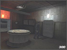 Pozbieraj walającą się w najbliższej okolicy amunicję (#299) i przejdź przez drzwi (#300), zlokalizowane po prawej stronie pokoju operacyjnego - [Solucja] A Dangerous Voyage cz.1 | Call of Cthulhu Mroczne Zakątki Świata - Call of Cthulhu: Mroczne Zakątki Świata - poradnik do gry