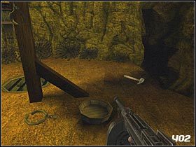 Drewniane wrota zamknięte są na rygiel - [Solucja] The Air-Filled Tunnels cz.4 | Call of Cthulhu Mroczne Zakątki Świata - Call of Cthulhu: Mroczne Zakątki Świata - poradnik do gry