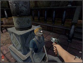 Idziemy na wprost, przy jednym z filarów znajdujemy martwą pielęgniarkę - [Solucja] Recepcja cz.1 | Bloodline Uśpione zło - Bloodline: Uśpione zło - poradnik do gry