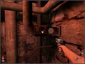 Podchodzimy do zaworu z którego ulatnia się para, zakręcamy go - [Solucja] Piwnica cz.1 | Bloodline Uśpione zło - Bloodline: Uśpione zło - poradnik do gry