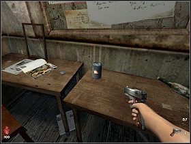 Ze stolików zabieramy butelki i puszkę - [Solucja] Kotłownia | Bloodline Uśpione zło - Bloodline: Uśpione zło - poradnik do gry