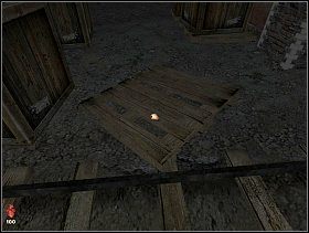 Ze stolika na którym leży piła tarczowa zabieramy amunicję - [Solucja] Kamieniołom cz.1 | Bloodline Uśpione zło - Bloodline: Uśpione zło - poradnik do gry