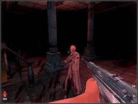 Zanim się ruszymy wyciągamy karabin maszynowy i przygotowujemy koktajle Mołotowa do rzutu (przypominam, ekwipunek, wybieramy je klawiszem E i tymże klawiszem je rzucamy) - [Solucja] Recepcja cz.2 | Bloodline Uśpione zło - Bloodline: Uśpione zło - poradnik do gry