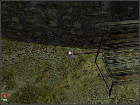 Przed nami leży ciało, znajdziemy przy nim część klucza, obok leży amunicja - [Solucja] Kościół | Bloodline Uśpione zło - Bloodline: Uśpione zło - poradnik do gry