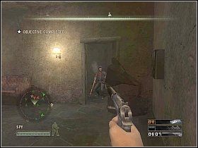 Przeskocz wtedy do pokoju z lewej, gdzie przygotuj sobie pistolet z tłumikiem - Misja 5 - Resistance | Solucja Commandos Strike Force - Commandos: Strike Force - poradnik do gry